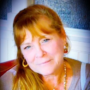 Meet your Posher, Lindy